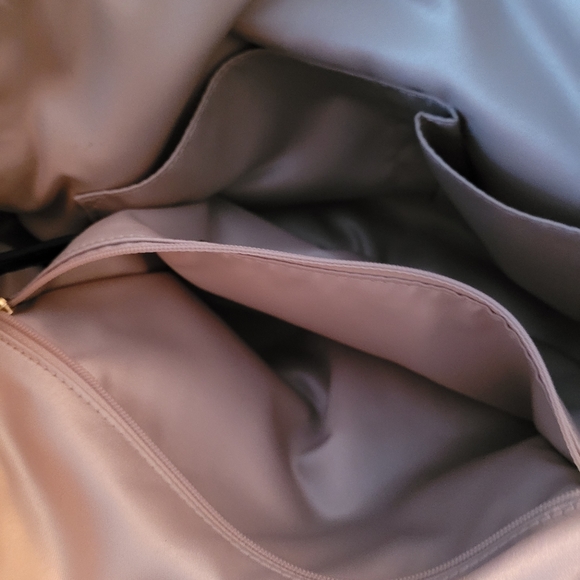 Coach - Picture 4 of 5